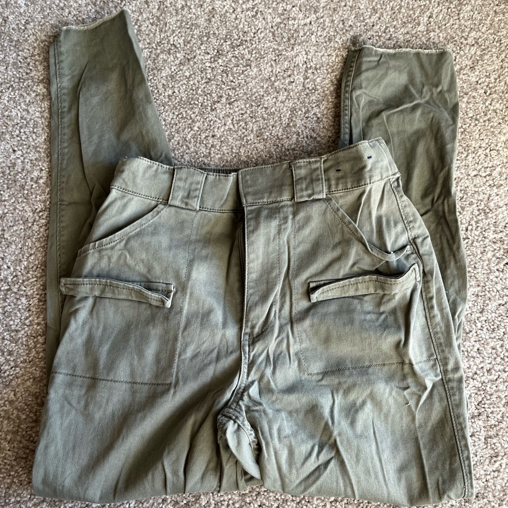 Green Hollister pants